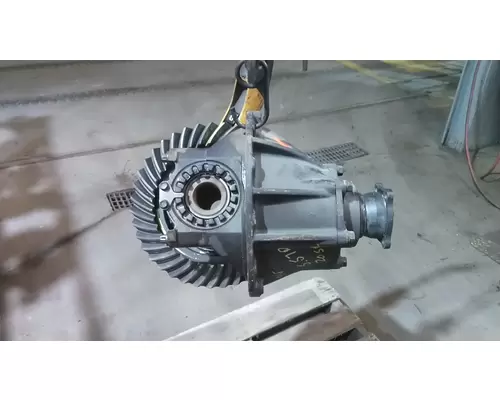 ISUZU W5R557 DIFFERENTIAL ASSEMBLY REAR REAR