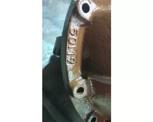 ISUZU W5R557 DIFFERENTIAL ASSEMBLY REAR REAR