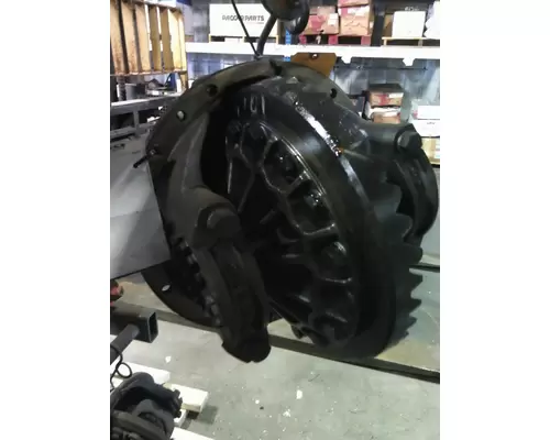 ISUZU W7R557 DIFFERENTIAL ASSEMBLY REAR REAR