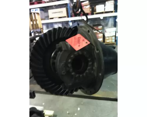 ISUZU W7R557 DIFFERENTIAL ASSEMBLY REAR REAR