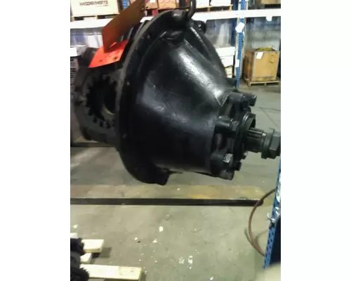 ISUZU W7R557 DIFFERENTIAL ASSEMBLY REAR REAR