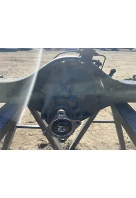 ISUZU WT5500 Axle Assembly, Rear