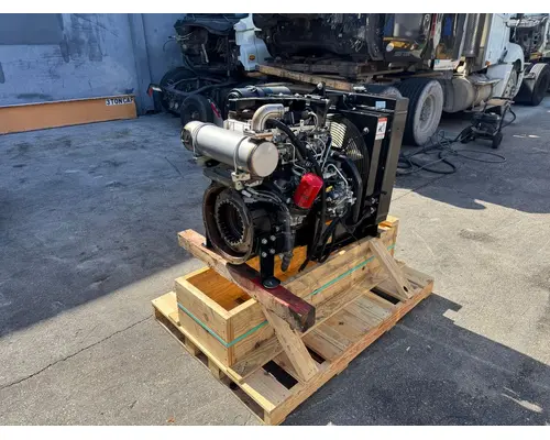 ISUZU  Engine Assembly