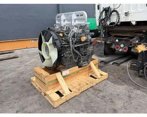 ISUZU  Engine Assembly