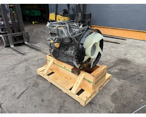 ISUZU  Engine Assembly