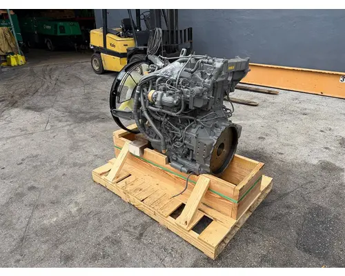 ISUZU  Engine Assembly