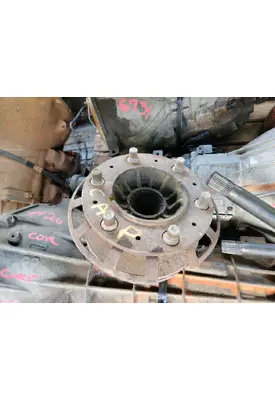 ISUZU  Hub