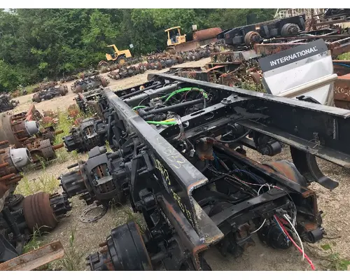 Cutoff Assembly (Housings & Suspension Only) IHC 4BAGIHC Stateline Truck Parts And Recycling Inc