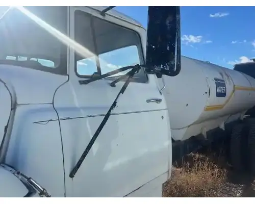 International Harvester 1800 LOADSTER Mirror (Side View)