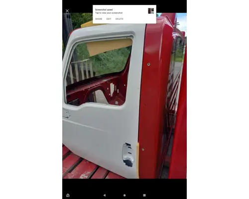 International Navistar LT 625 International Navistar LT625 Day cab shell