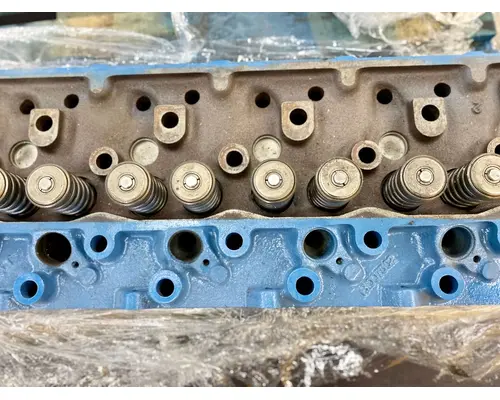 Cylinder Head INTERNATIONAL  CA Truck Parts