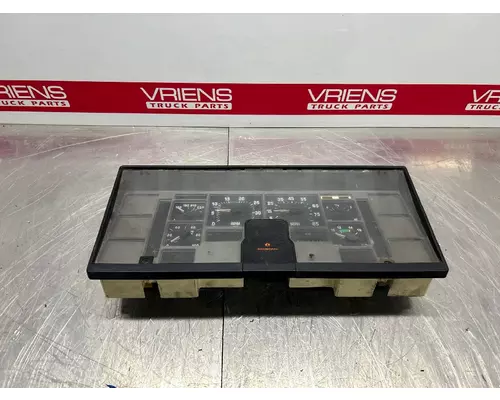 Instrument Cluster INTERNATIONAL  Vriens Truck Parts