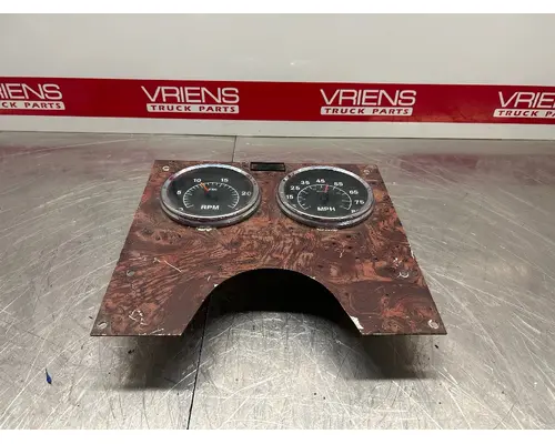 Instrument Cluster INTERNATIONAL  Vriens Truck Parts