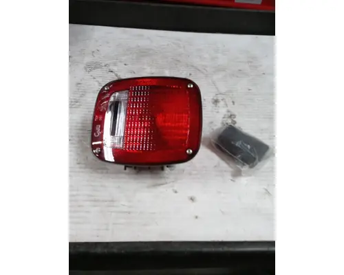 Side Marker Lamp, Rear INTERNATIONAL  Marshfield Transportation Products