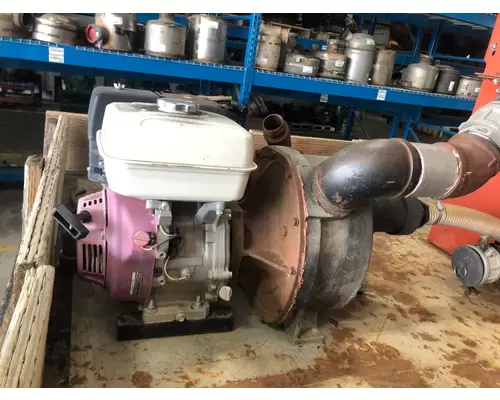 International 152 Water Pump