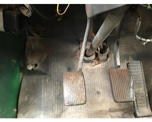 International 1600 LOADSTAR Body, Misc. Parts