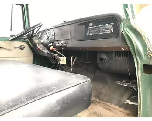 International 1600 LOADSTAR Dash Assembly