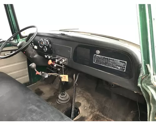 International 1600 LOADSTAR Dash Assembly