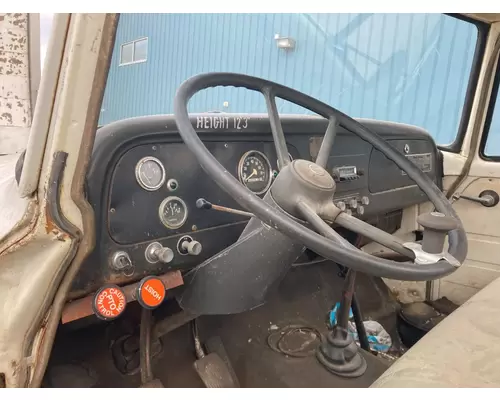 International 1600 LOADSTAR Dash Assembly