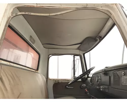 International 1600 LOADSTAR Parts Unit