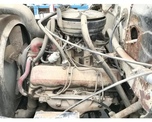 International 1600 LOADSTAR Parts Unit