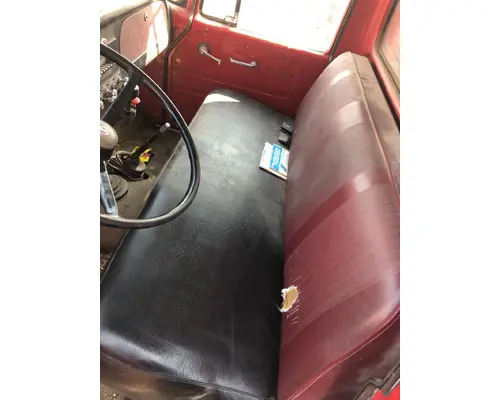 Seat, Front International 1600 LOADSTAR Vander Haags Inc Sp