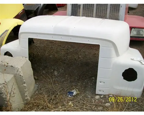 Hood INTERNATIONAL 1600 LKQ KC Truck Parts Billings