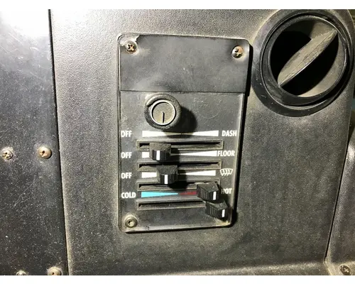 International 1652-SC Cab Misc. Interior Parts