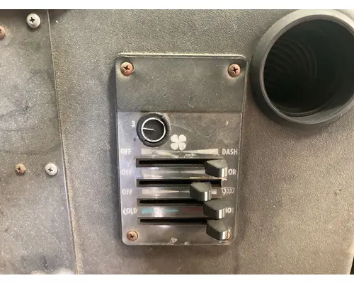 International 1652-SC Cab Misc. Interior Parts