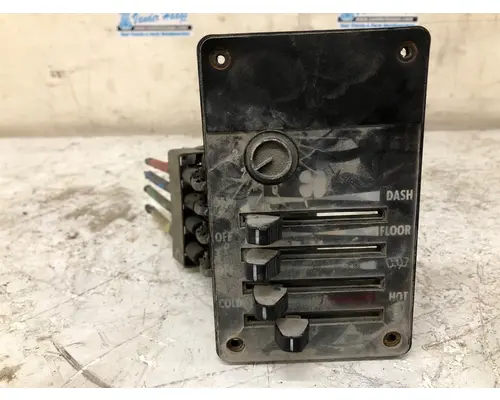 International 1652-SC Cab Misc. Interior Parts