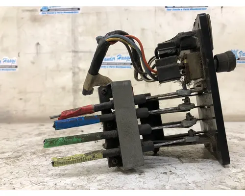 International 1652-SC Cab Misc. Interior Parts