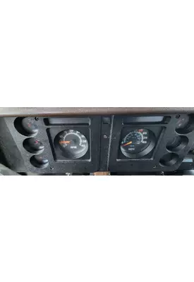 International 1654 Instrument Cluster