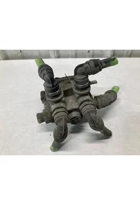 International 1669363C91 Air Valve