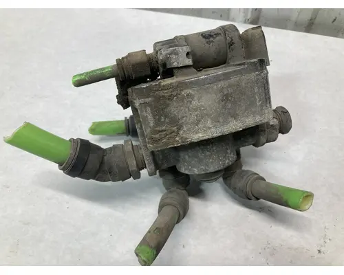 International 1669363C91 Air Valve