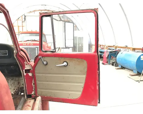International 1700 LOADSTAR Door Assembly, Front