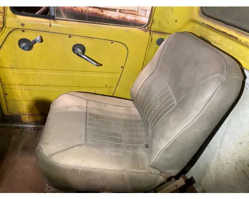 Seat, Front International 1700 LOADSTAR Vander Haags Inc Sf