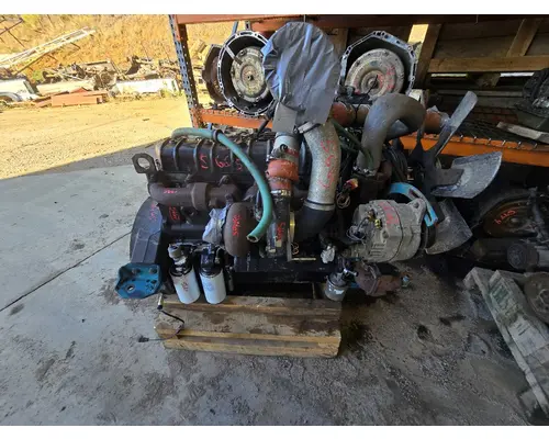 Alternator INTERNATIONAL 1754 Crest Truck Parts