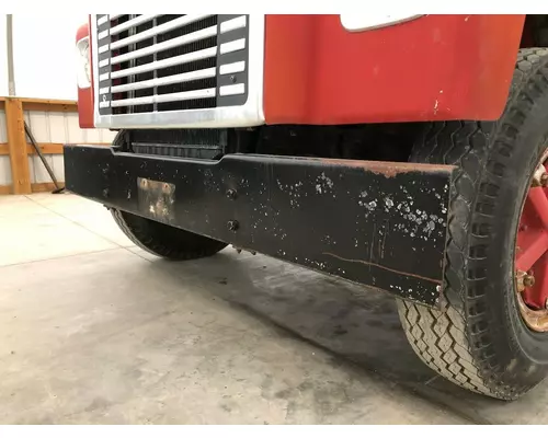 International 1800 LOADSTAR Bumper Assembly, Front