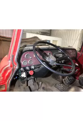 International 1800 LOADSTAR Dash Assembly