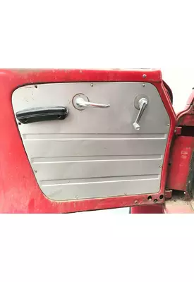 International 1800 LOADSTAR Door Interior Panel