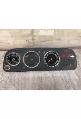 International 1800 LOADSTAR Instrument Cluster