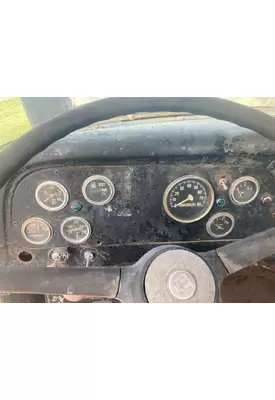 International 1800 LOADSTAR Instrument Cluster