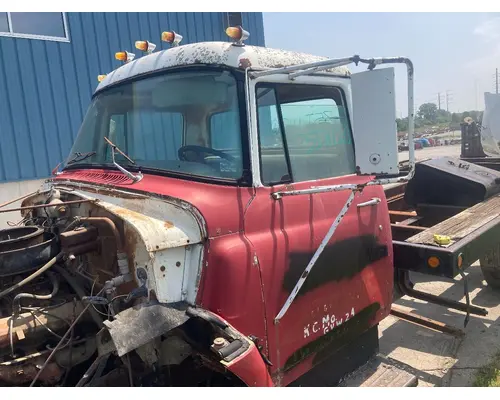 Cab International 1800 LOADSTAR Vander Haags Inc Kc