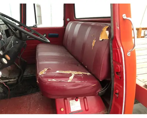 Seat, Front International 1800 LOADSTAR Vander Haags Inc Cb