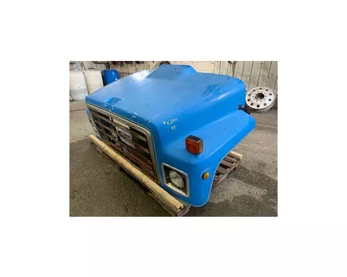Hood INTERNATIONAL 1900 Les Camions Gilbert