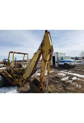 International 2500B Equip Boom