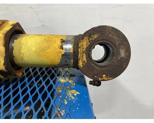International 2500B Equip Hydraulic Cylinder