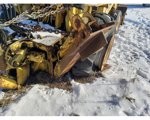 International 2500B Equip Outrigger