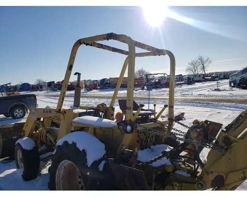 International 2500B Equipment (Mounted)