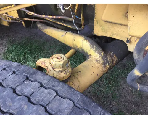 International 2504 Equip Axle